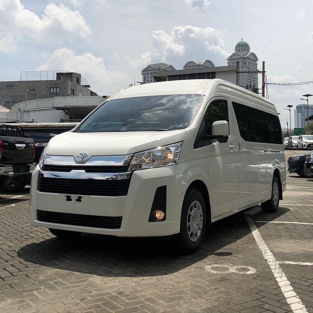 Hiace Premio